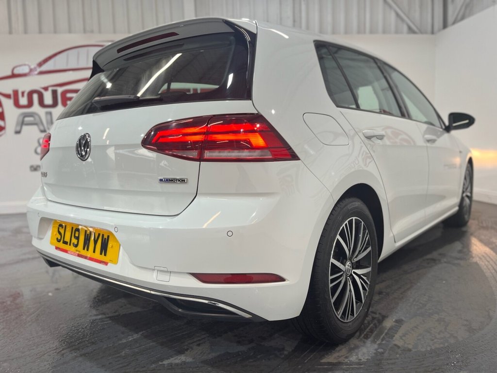 Used Volkswagen Golf 2019 for sale - 76163376: Photo 37