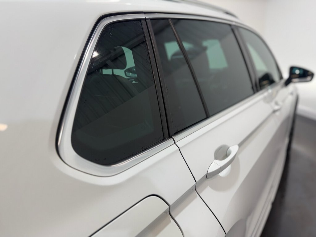 Used Volkswagen Tiguan 2019 for sale - 76901159: Photo 36