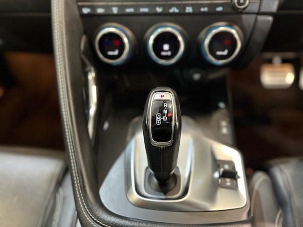 Used Jaguar E-Pace 2018 for sale - 76172980: Photo 28