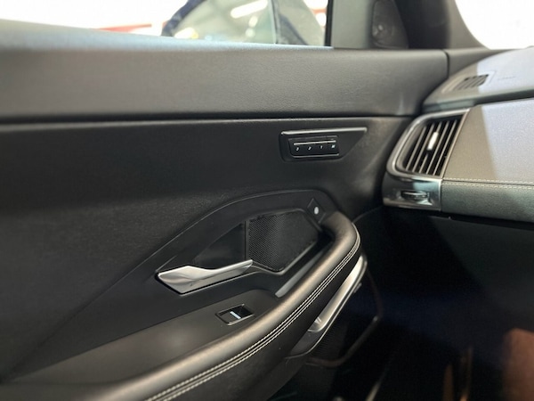 Used Jaguar E-Pace 2018 for sale - 76172980: Photo 48