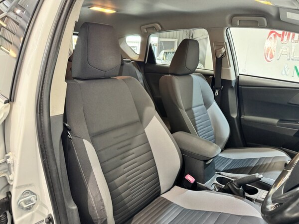 Used Toyota Auris 2015 for sale - 75307215: Photo 6