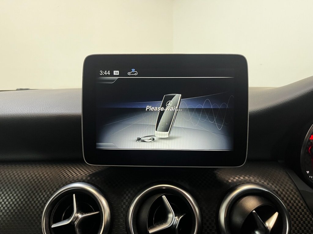 Used Mercedes-Benz A-Class 2018 for sale - 76883554: Photo 39