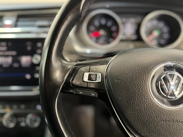 Used Volkswagen Tiguan 2018 for sale - 75444338: Photo 10