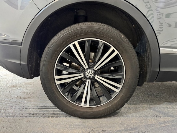 Used Volkswagen Tiguan 2018 for sale - 75444338: Photo 19
