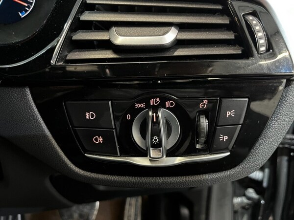 Used BMW 5 Series 2018 for sale - 74580812: Photo 21