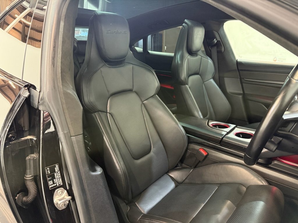 Used Porsche Taycan 2022 for sale - 77161616: Photo 14