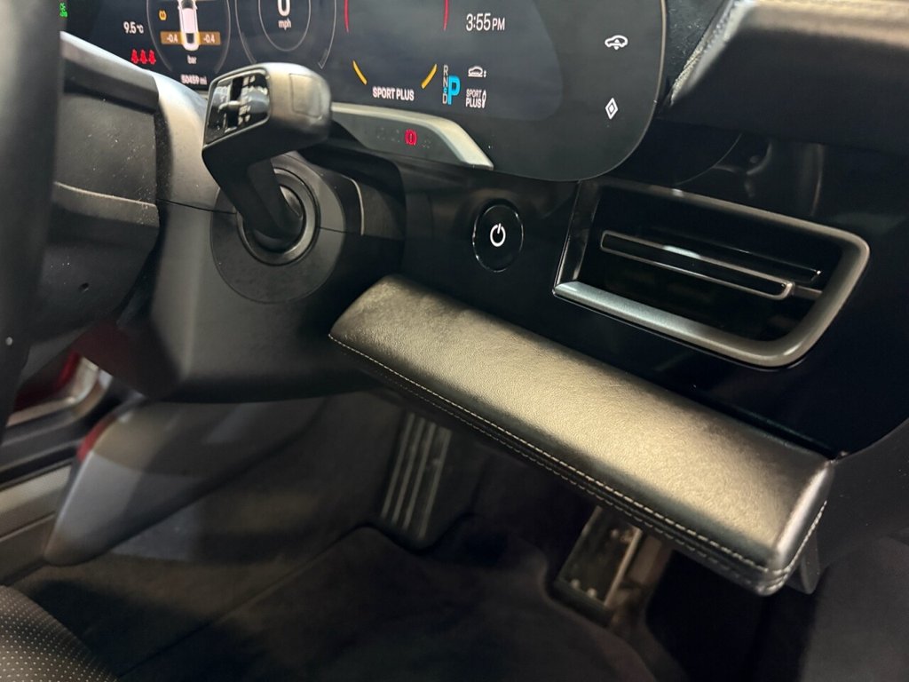 Used Porsche Taycan 2022 for sale - 77161616: Photo 28