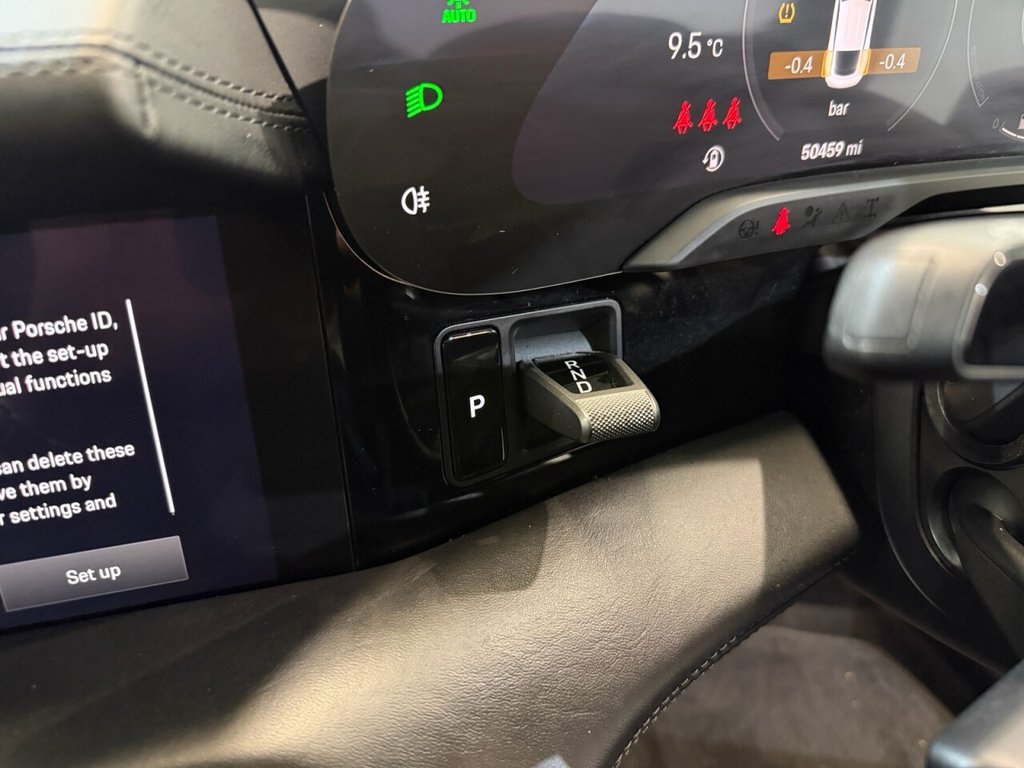 Used Porsche Taycan 2022 for sale - 77161616: Photo 29