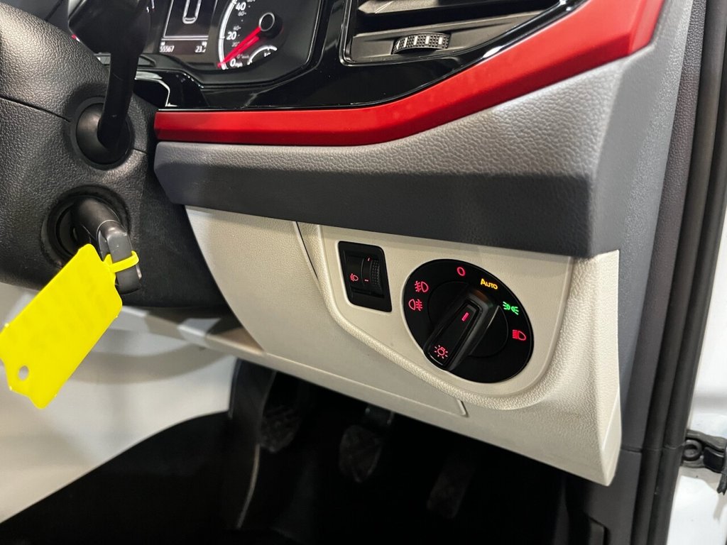 Used Volkswagen Polo 2018 for sale - 77302379: Photo 24