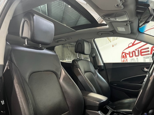 Used Hyundai Santa Fe 2015 for sale - 76236035: Photo 16