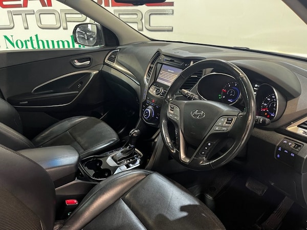 Used Hyundai Santa Fe 2015 for sale - 76236035: Photo 18