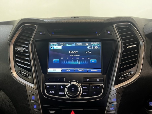 Used Hyundai Santa Fe 2015 for sale - 76236035: Photo 40