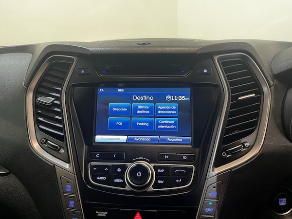Used Hyundai Santa Fe 2015 for sale - 76236035: Photo 41