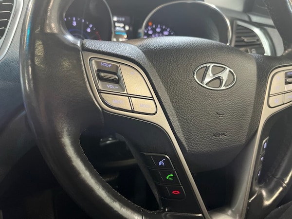 Used Hyundai Santa Fe 2015 for sale - 76236035: Photo 43