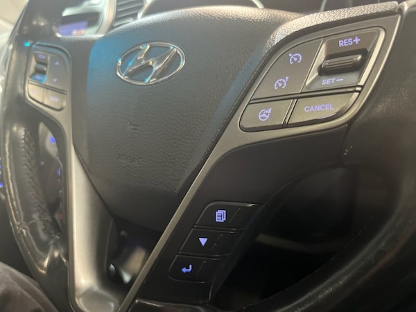 Used Hyundai Santa Fe 2015 for sale - 76236035: Photo 44
