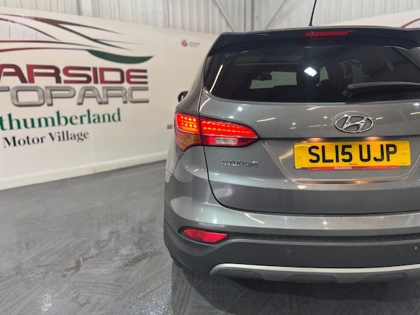 Used Hyundai Santa Fe 2015 for sale - 76236035: Photo 47