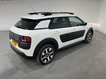 Used Citroen C4 Cactus 2017 for sale - 78619867: Photo