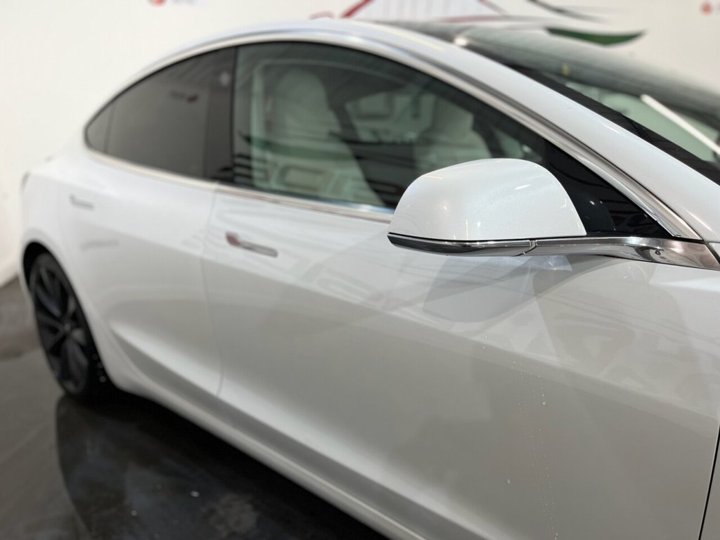 Used Tesla Model 3 2020 for sale - 76223875: Photo 11
