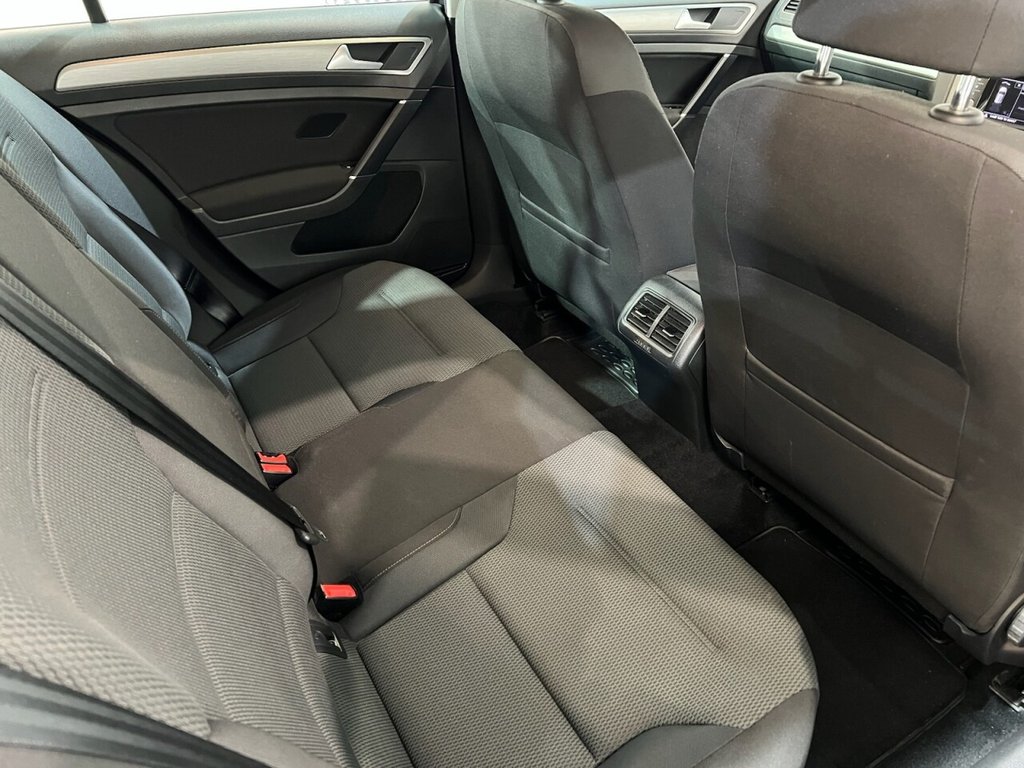 Used Volkswagen Golf 2015 for sale - 76429881: Photo 10