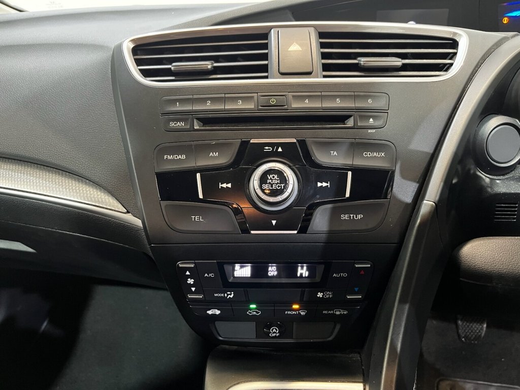 Used Honda Civic 2015 for sale - 77065201: Photo 30