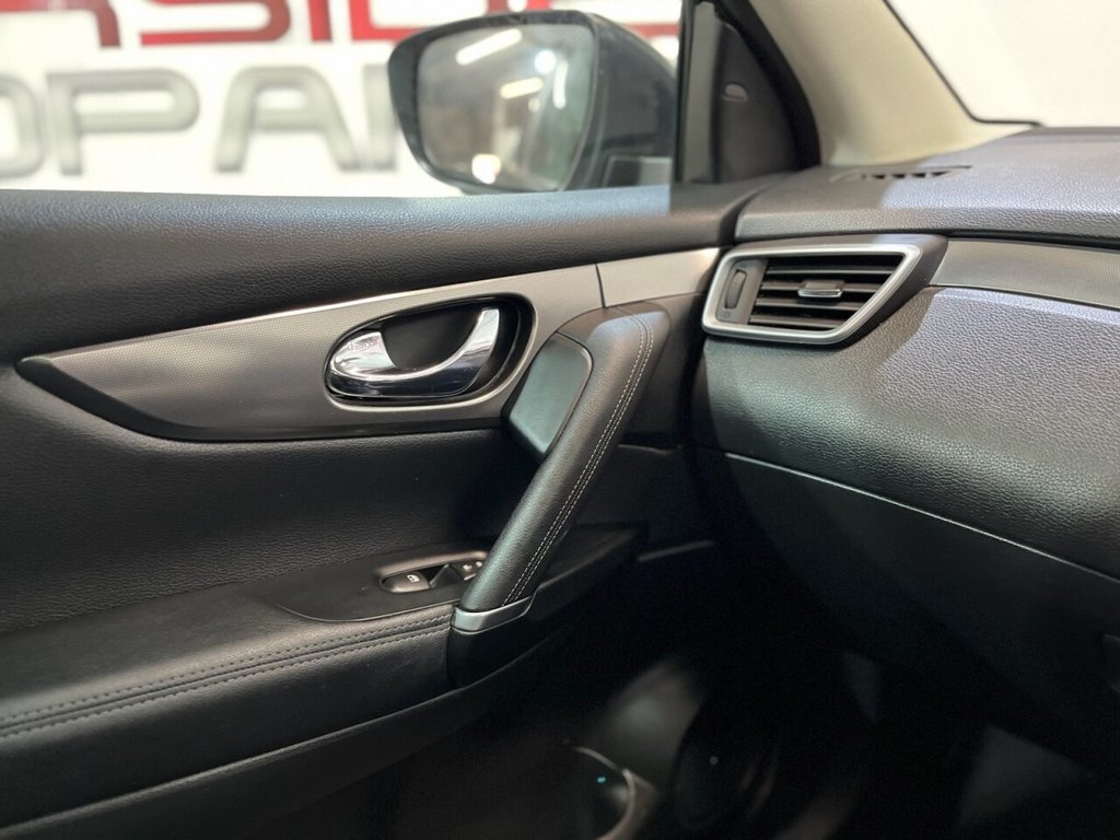 Used Nissan Qashqai 2018 for sale - 76632498: Photo 26