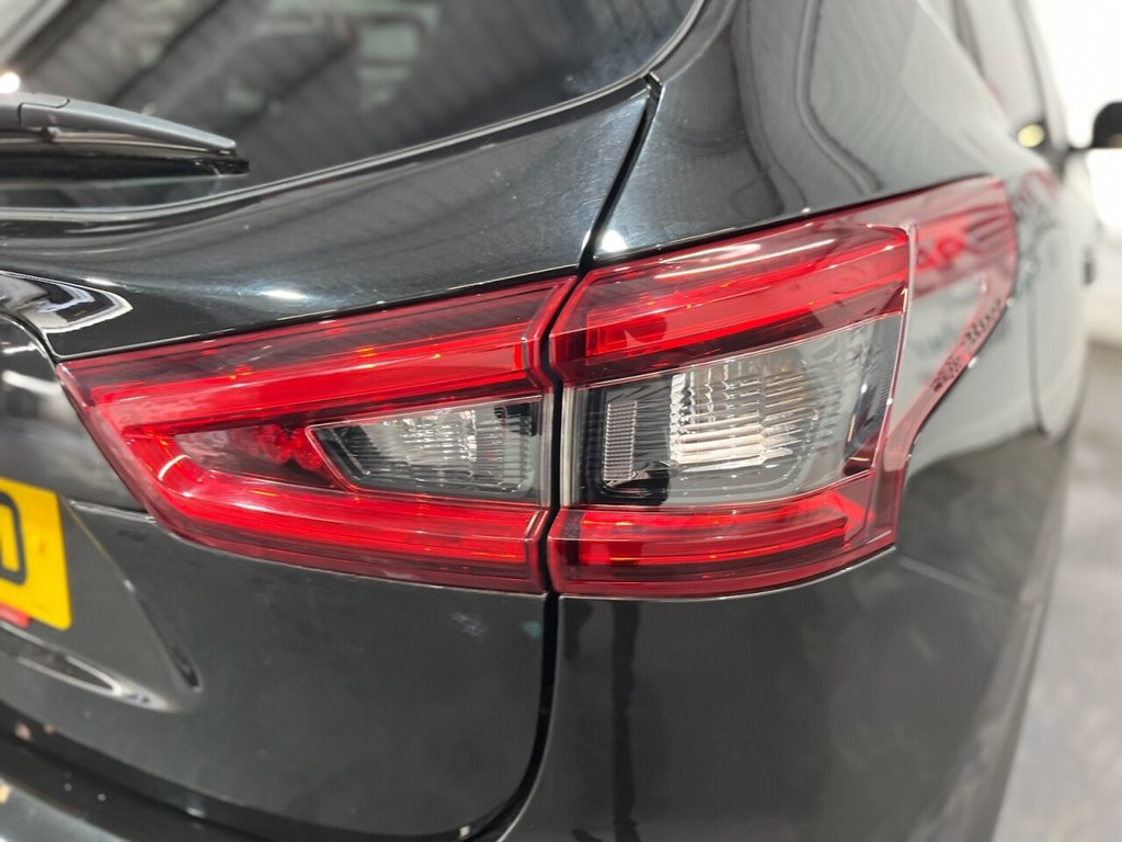 Used Nissan Qashqai 2018 for sale - 76632498: Photo 31