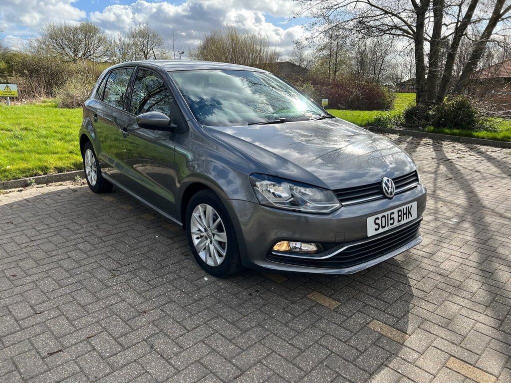 Used Volkswagen Polo 2015 for sale - 76132431: Photo 1