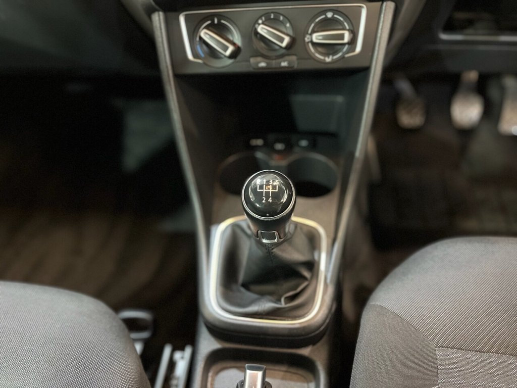 Used Volkswagen Polo 2015 for sale - 76132431: Photo 25