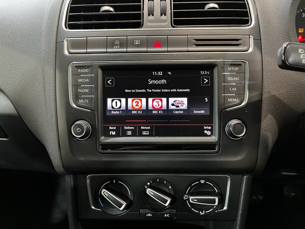 Used Volkswagen Polo 2015 for sale - 76132431: Photo 29