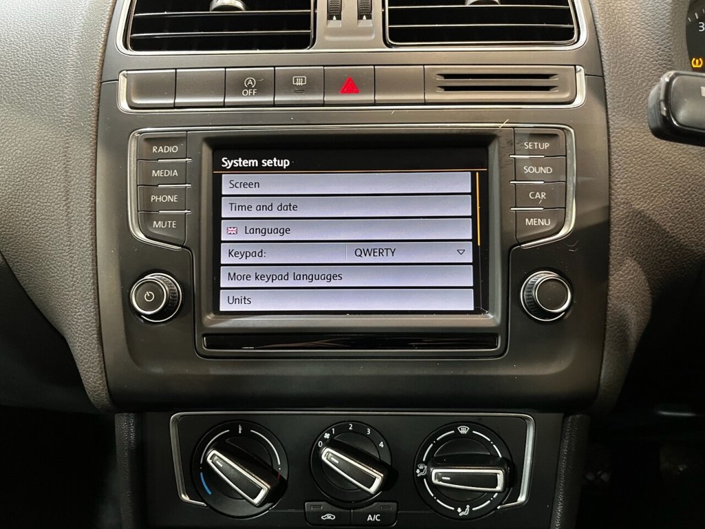 Used Volkswagen Polo 2015 for sale - 76132431: Photo 32