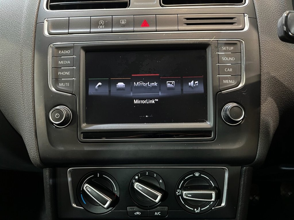 Used Volkswagen Polo 2015 for sale - 76132431: Photo 34