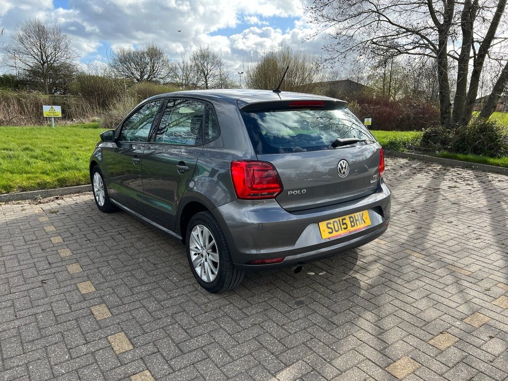 Used Volkswagen Polo 2015 for sale - 76132431: Photo 4