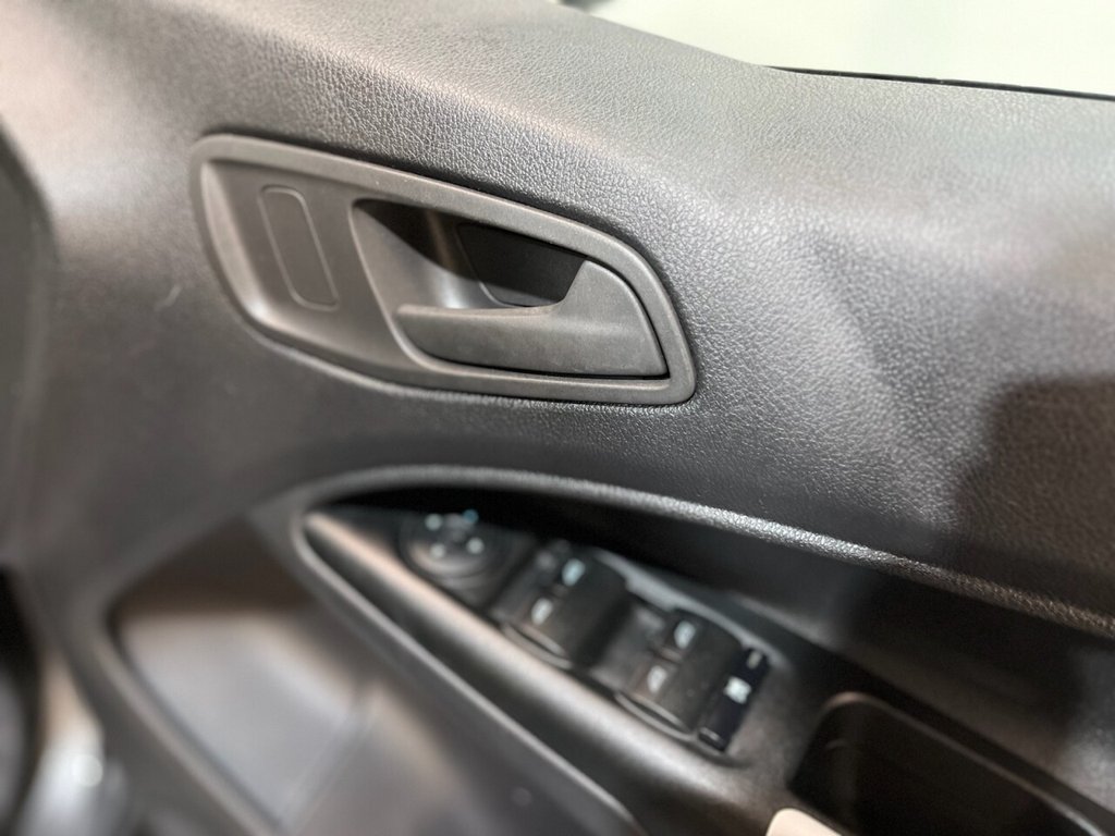 Used Ford Grand Tourneo Connect 2017 for sale - 77547414: Photo 17