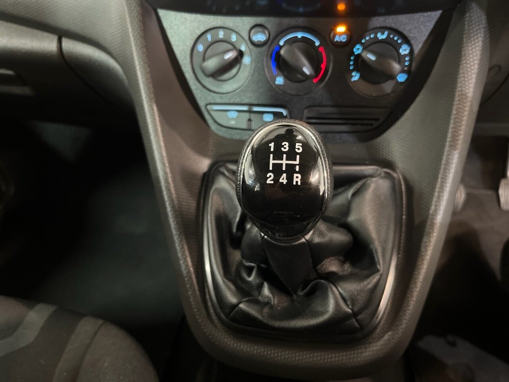 Used Ford Grand Tourneo Connect 2017 for sale - 77547414: Photo 22