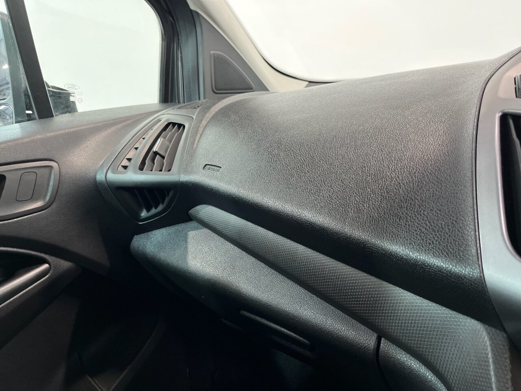 Used Ford Grand Tourneo Connect 2017 for sale - 77547414: Photo 24