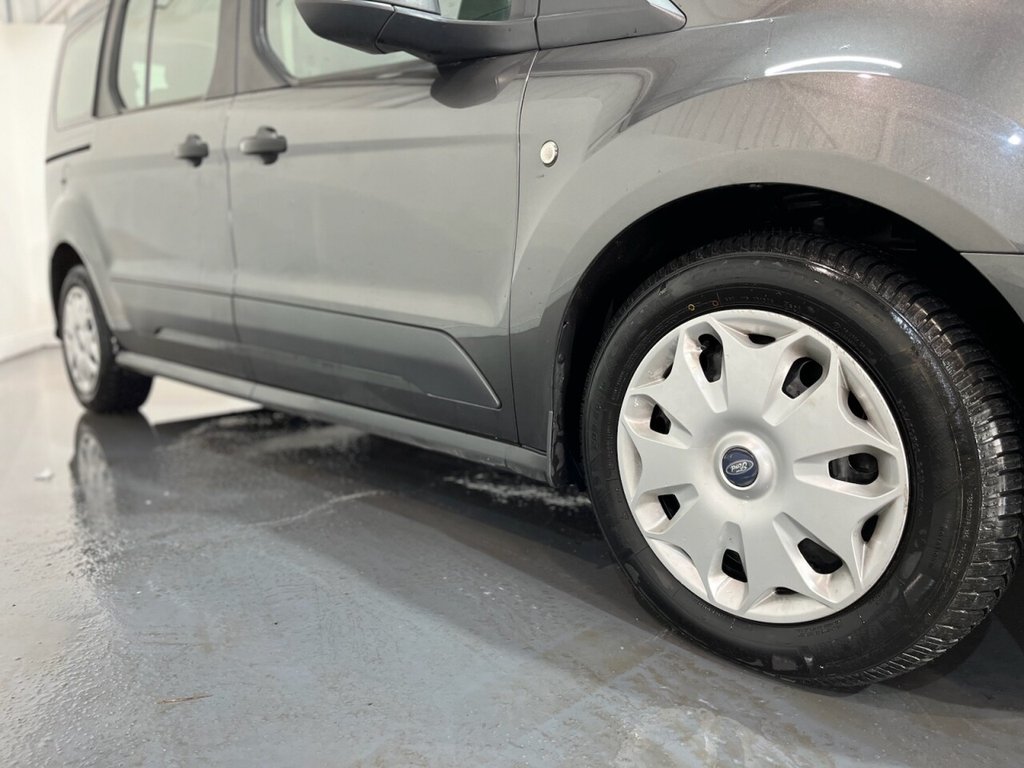 Used Ford Grand Tourneo Connect 2017 for sale - 77547414: Photo 9