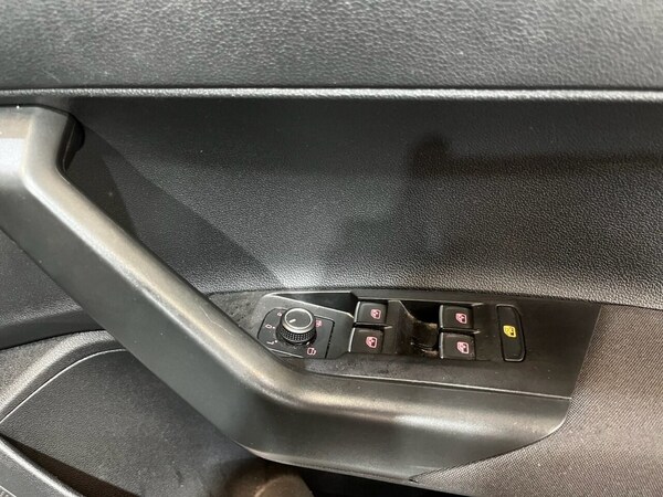 Used Volkswagen Polo 2020 for sale - 76280032: Photo 20
