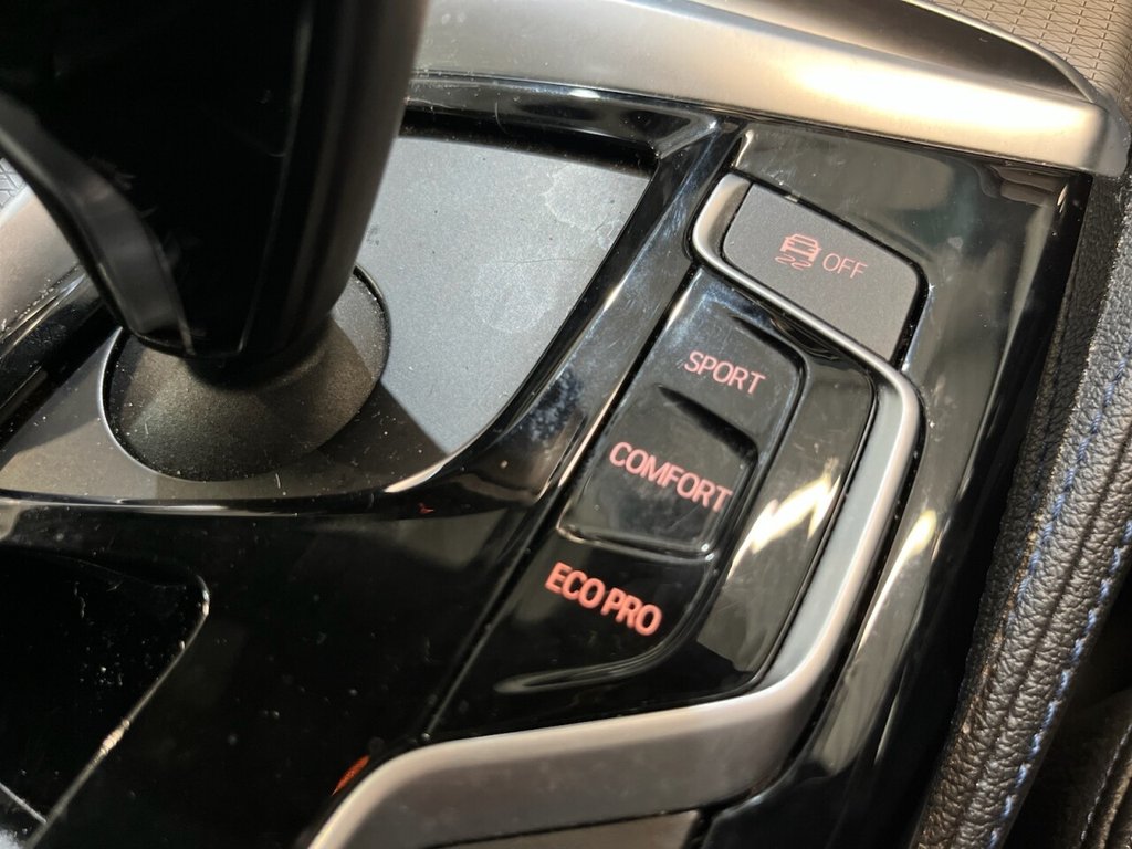 Used BMW 5 Series 2017 for sale - 76686003: Photo 32