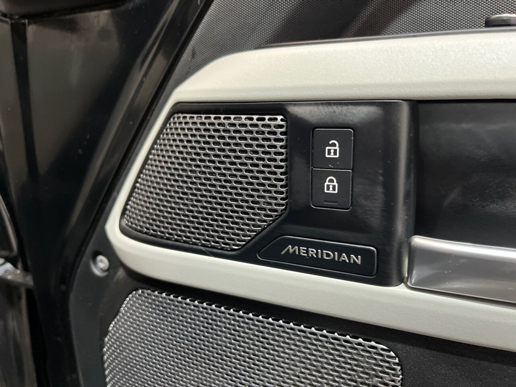 Used Land Rover Defender 2022 for sale - 77161608: Photo 30