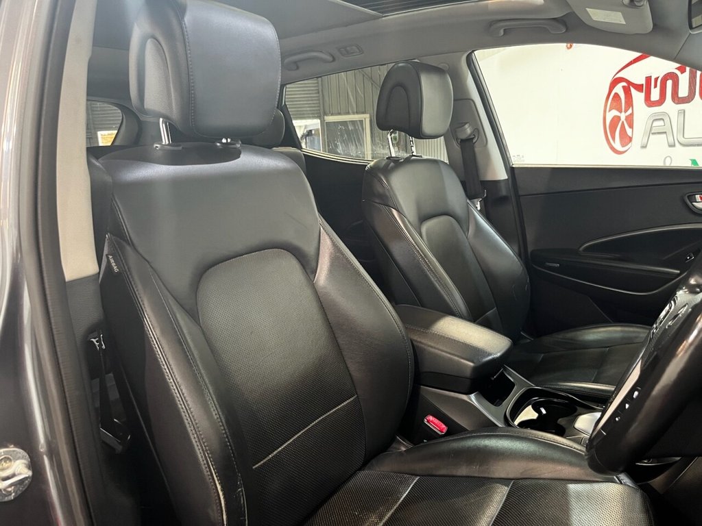 Used Hyundai Santa Fe 2015 for sale - 76617411: Photo 15