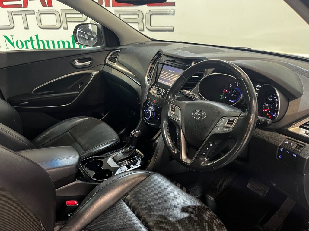 Used Hyundai Santa Fe 2015 for sale - 76617411: Photo 18