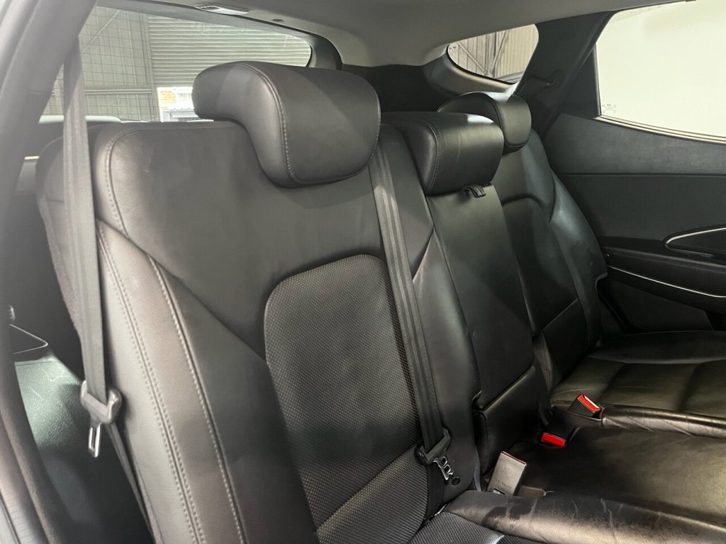 Used Hyundai Santa Fe 2015 for sale - 76617411: Photo 19