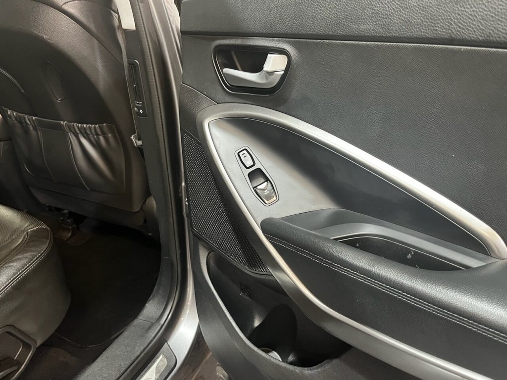 Used Hyundai Santa Fe 2015 for sale - 76617411: Photo 23