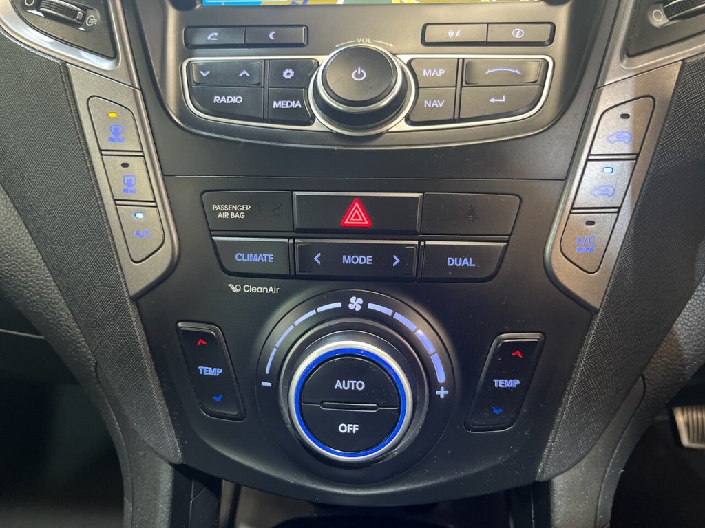 Used Hyundai Santa Fe 2015 for sale - 76617411: Photo 35