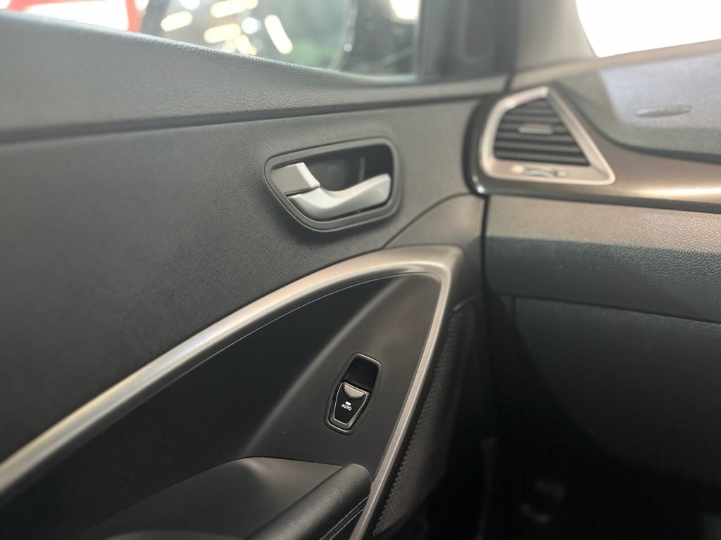 Used Hyundai Santa Fe 2015 for sale - 76617411: Photo 38