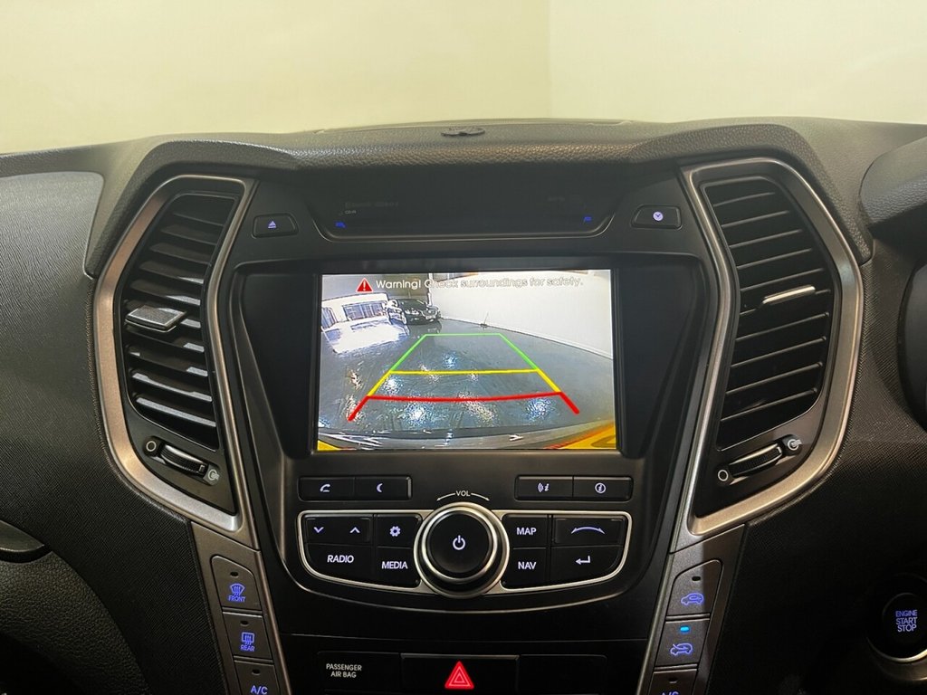 Used Hyundai Santa Fe 2015 for sale - 76617411: Photo 42