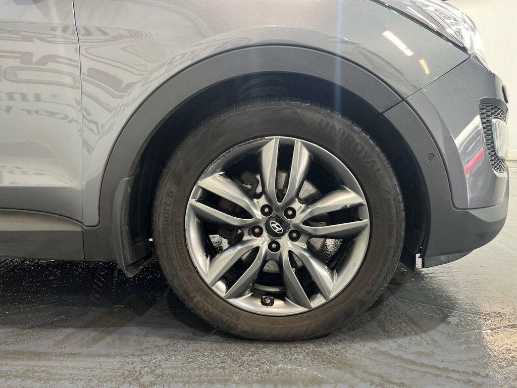 Used Hyundai Santa Fe 2015 for sale - 76617411: Photo 9