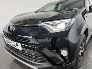 Used Toyota RAV4 2018 for sale - 78256773: Photo