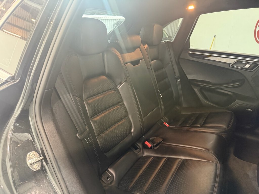 Used Porsche Macan 2016 for sale - 76119035: Photo 26