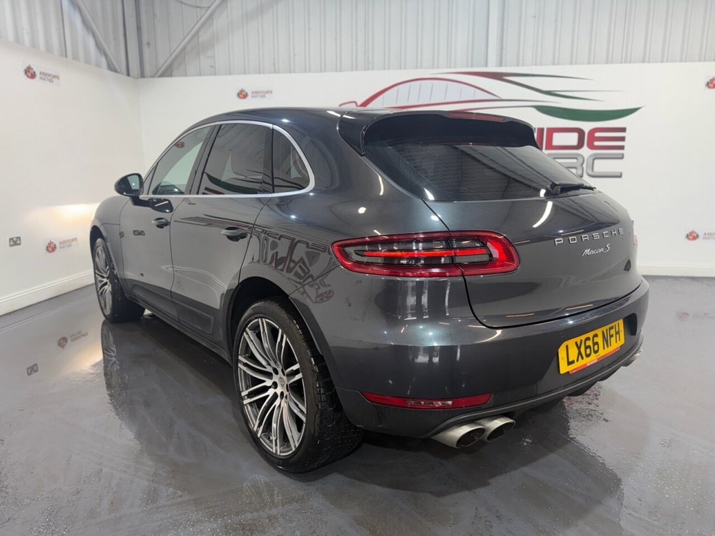 Used Porsche Macan 2016 for sale - 76119035: Photo 40